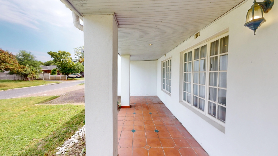 4 Bedroom Property for Sale in Rustdal Western Cape